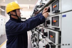 节日在岗：电气安全运行中忙碌的身影