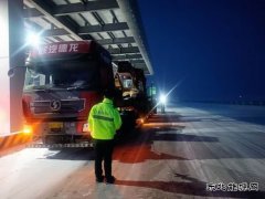 富蕴执法大队：严格规范执法 全力做好大件运输通行服务