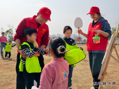 中建五局江西公司多地开展学雷锋志愿服务活动