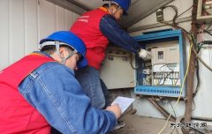 国网阿鲁科尔沁旗供电公司：电力服务进大棚 排查隐患保安全