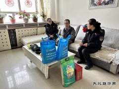 阿勒泰执法支队哈巴河执法大队：践行“双报到” 慰问暖人心
