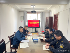 青河执法大队组织召开新接公路安全隐患研判会