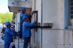 潞安恒通化工家属院消除“飞线充电”隐患