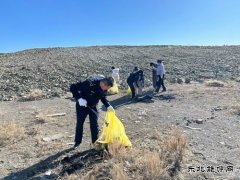 富蕴执法大队在职党员干部“双报到”，助力环境卫生大提升