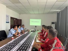 ：Ｖ捶ù蠖：执法养护强化联动，护航旅游高峰道路安全畅通