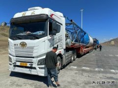 阿勒泰执法支队富蕴执法大队：强化大件运输监管，筑牢公路安全屏