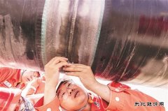 高烤中的气化南疆人